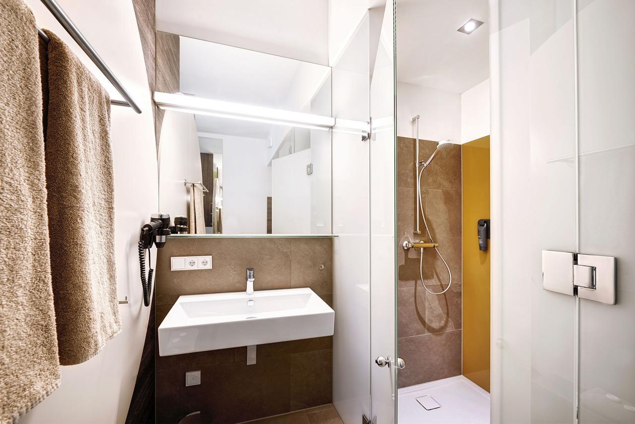 Eee Hotel Marchtrenk Habitación foto